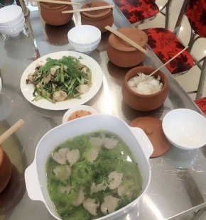 Canh khổ qua thác lát